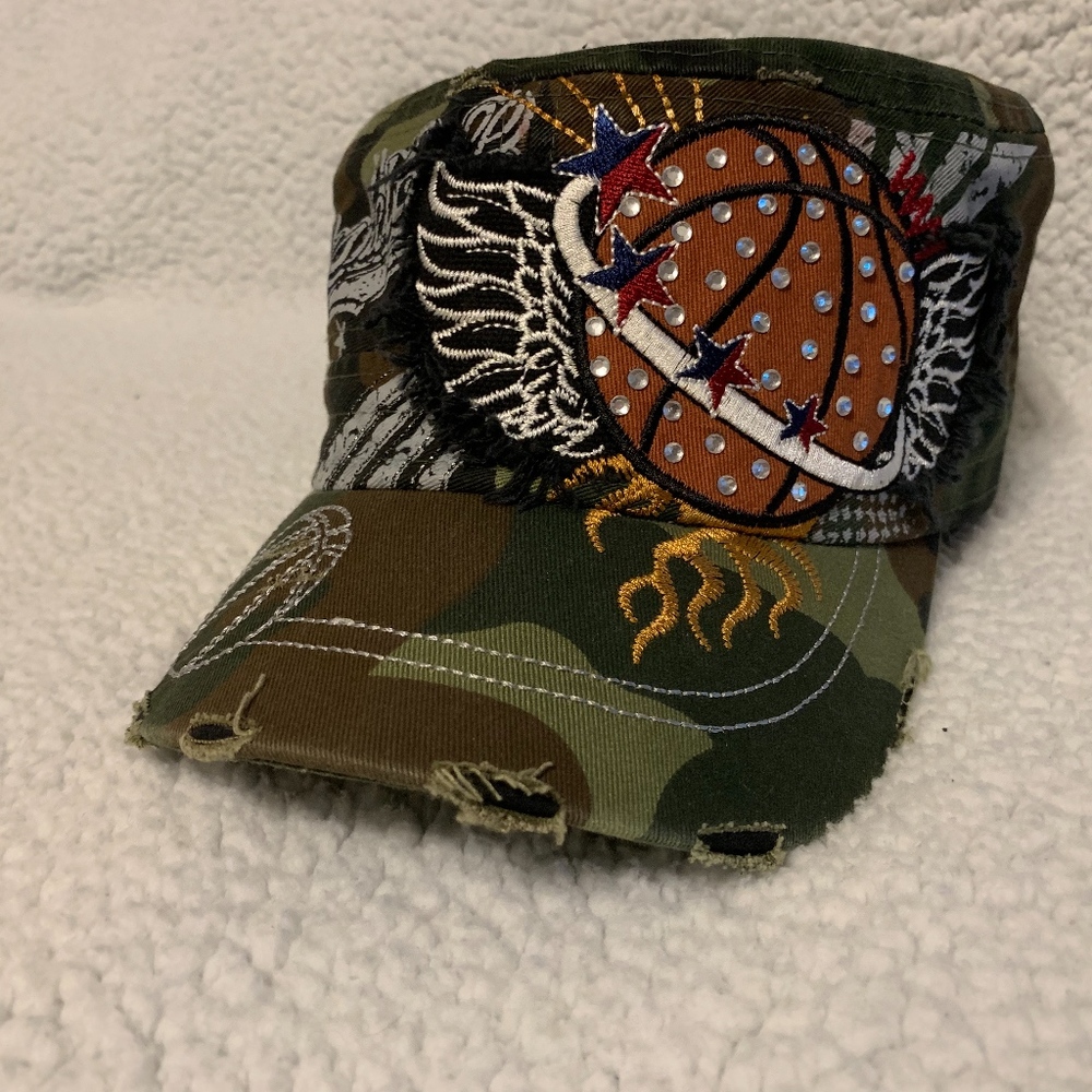 Hat - Picture 2 of 3